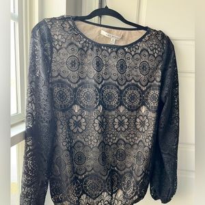 Long sleeve lace shirt